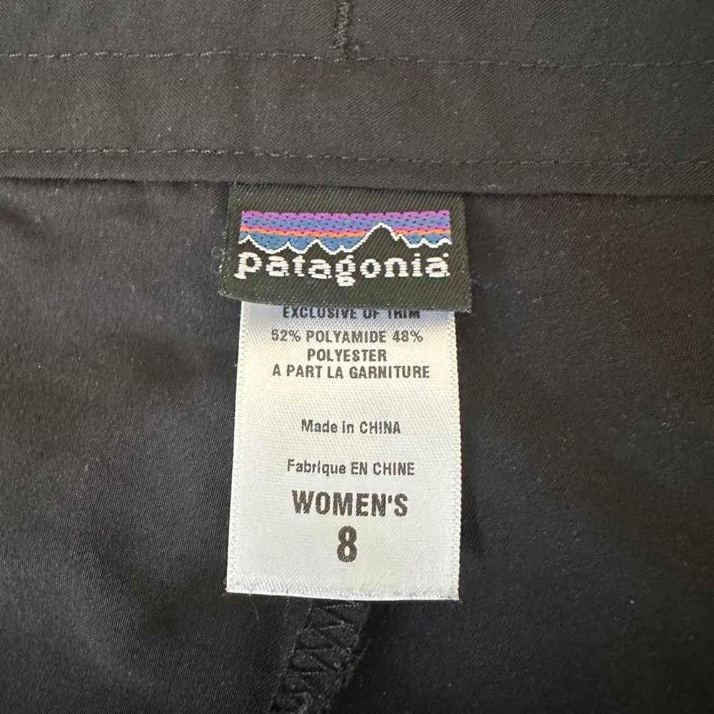 Patagonia Women's Black Cargo Pocket Skort Size 8 - Picture 2 of 7